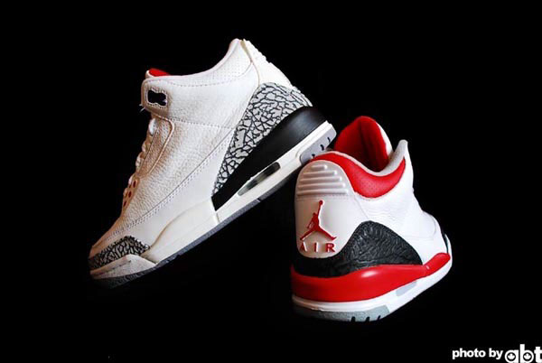 Nike Air Jordan 3 Fire Red vs. Air Jordan 3 Comparison