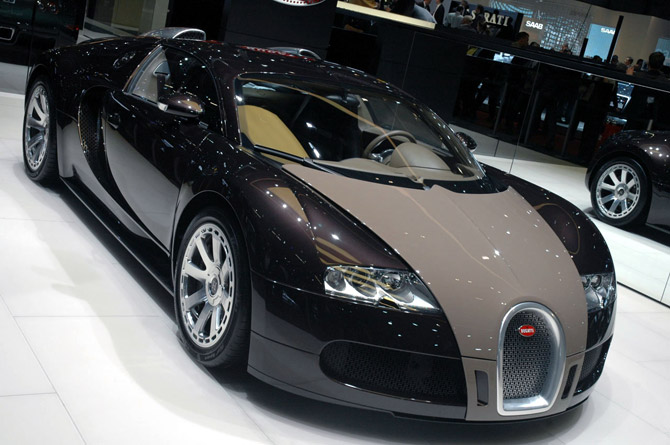 Bugatii Veyron 16.4