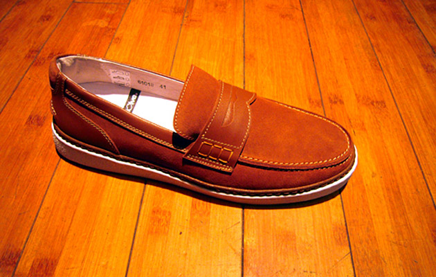 be-positive-loafers-00 Be Positive 2009 College Suede Loafers