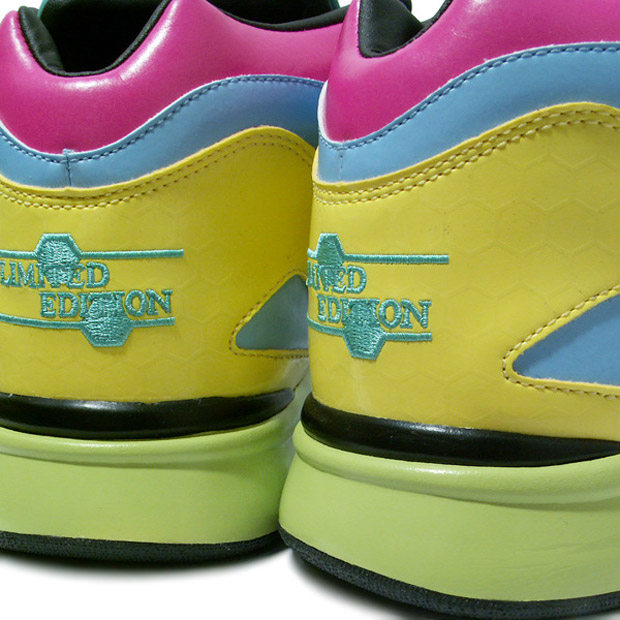 chapter-world-reebok-exclusive-glow-pack-1