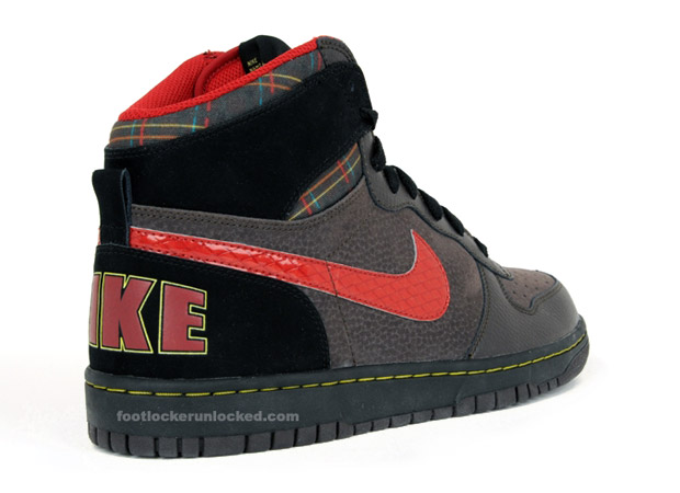 nike-big-nike-brown-plaid-sneaker-1