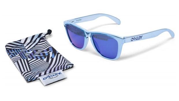 shaun-white-oakley-limited-edition-frogskin-sunglasses