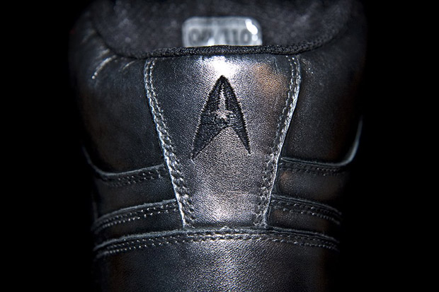 star-trek-staple-airwalk-sneakers-1