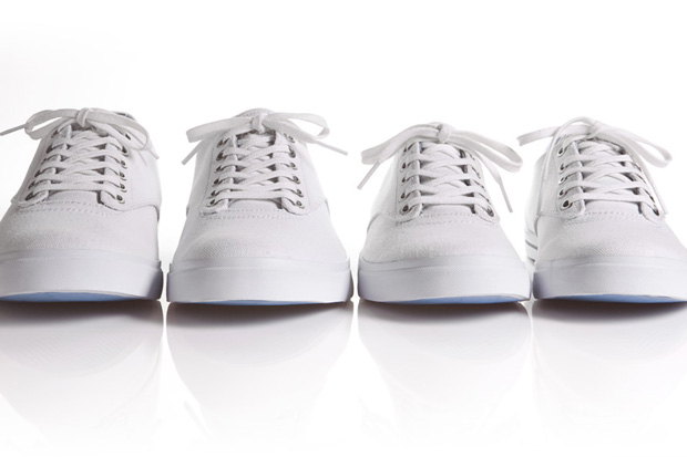 seavees-pantone-white-sneakers