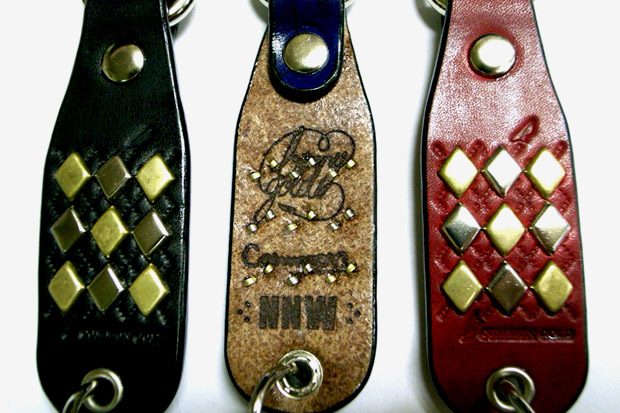 benny-gold-common-magazine-leather-keychains