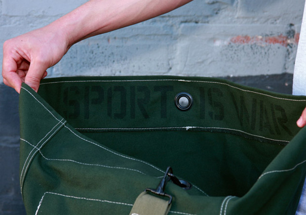 undefeated-top-load-duffle-bag