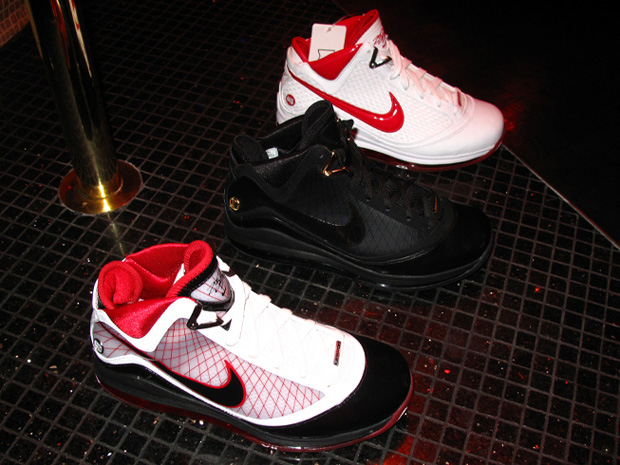 nike-2009-holiday-sneaker-preview