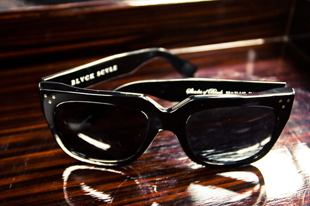 black-scale-shades-of-black-sunglasses