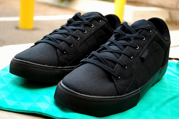 brooklyn-projects-circa-cero-black-friday-sneaker
