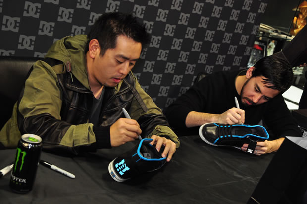 dc-shoes-shinoda-signing-event-1