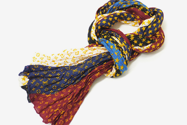 louis-vuitton-monogram-star-stole-scarf