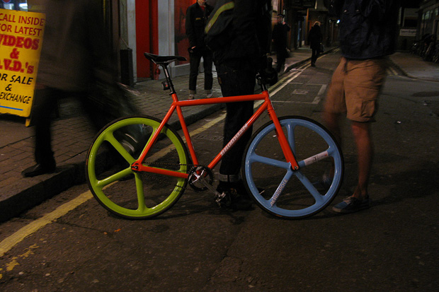 tokyo-fixed-gear-store-opening