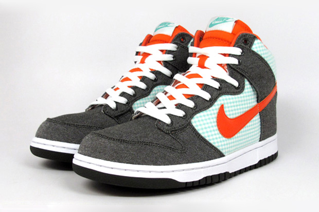  the Nike Spring 2010 line up is this gingham inspired high top dunk.