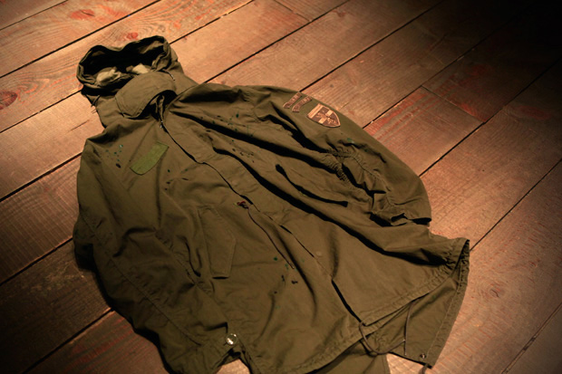 uniform-experiment-damaged-mods-coat-0.jpg
